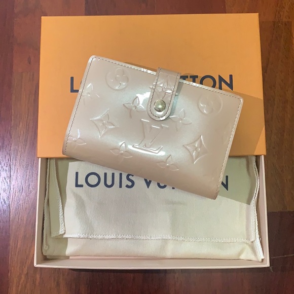 Louis Vuitton Vernis French Purse Wallet - Picture 1 of 9
